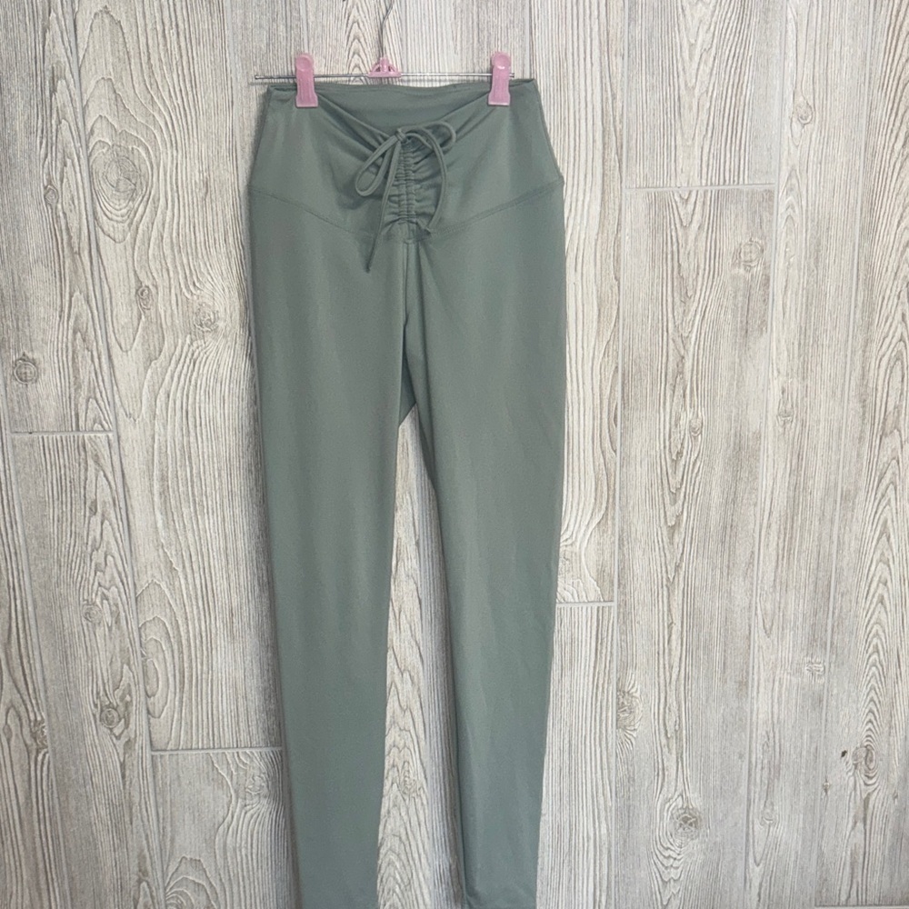 PINK Victoria's Secret Sage Lace-Up Leggings